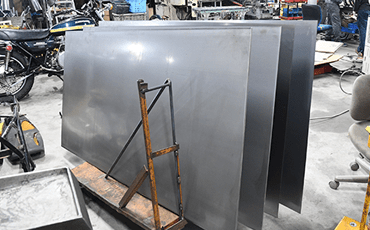 質の良い国産鉄板を採用